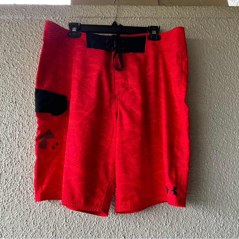Under Armour Swim Trunks Adult 38 HeatGear Red Board Shorts Loose Drawstring Men